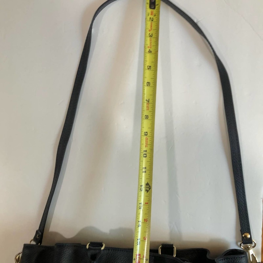 Sophisticated Navy Leather Tote Bag - Picture 15 of 15